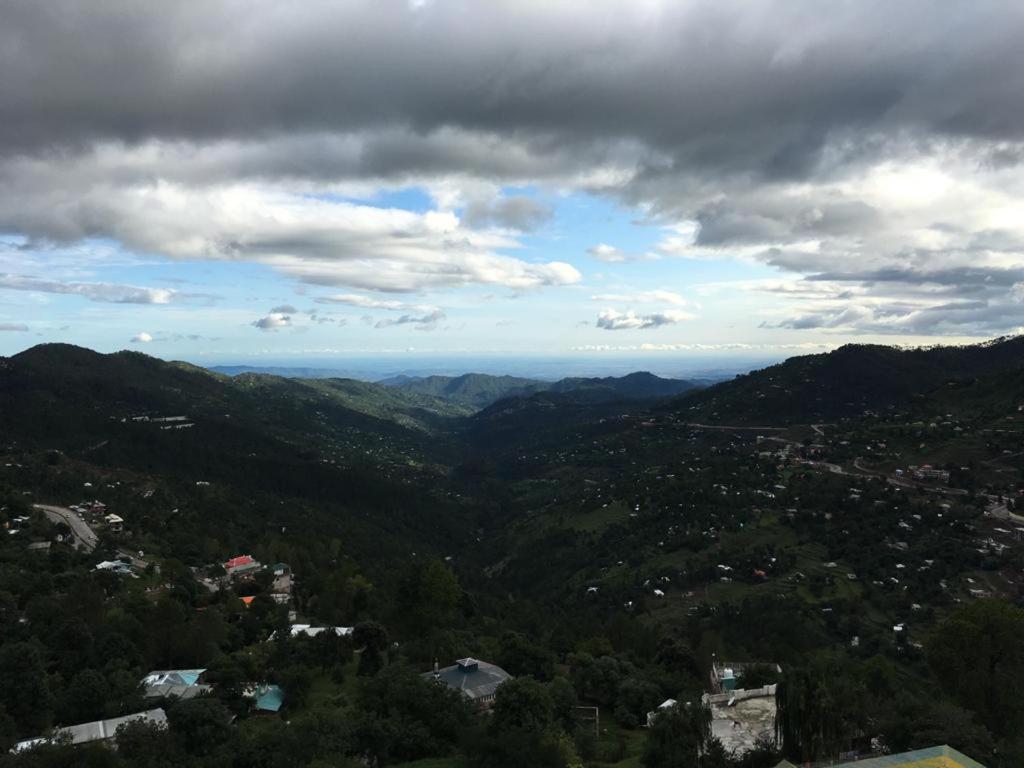 Aloche Apartments Murree Extérieur photo