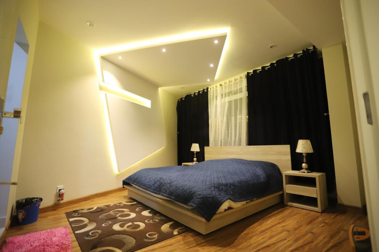 Aloche Apartments Murree Extérieur photo